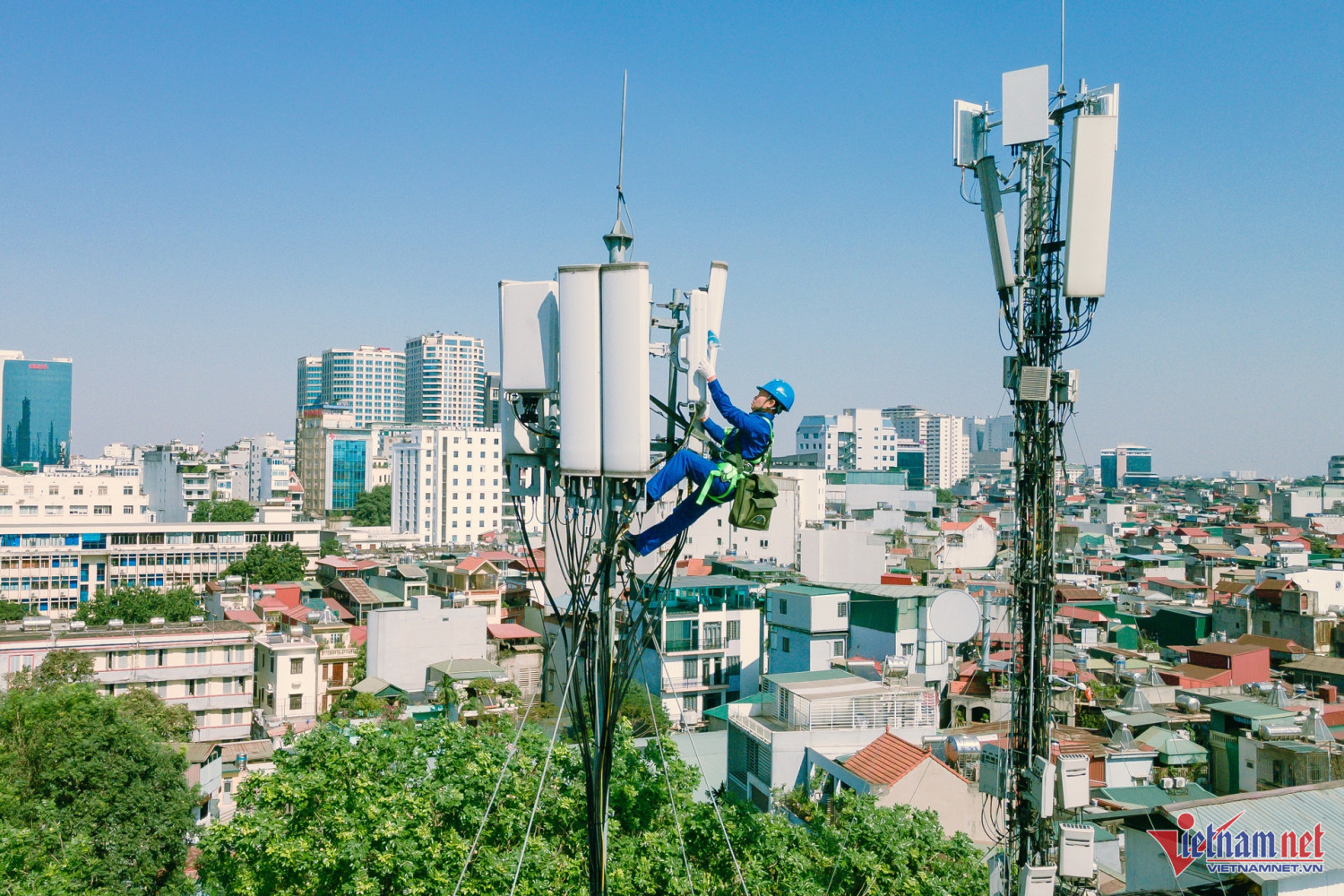 Việt Nam ưu tiên phát triển mạng 5G, cáp quang biển, vệ tinh viễn thông