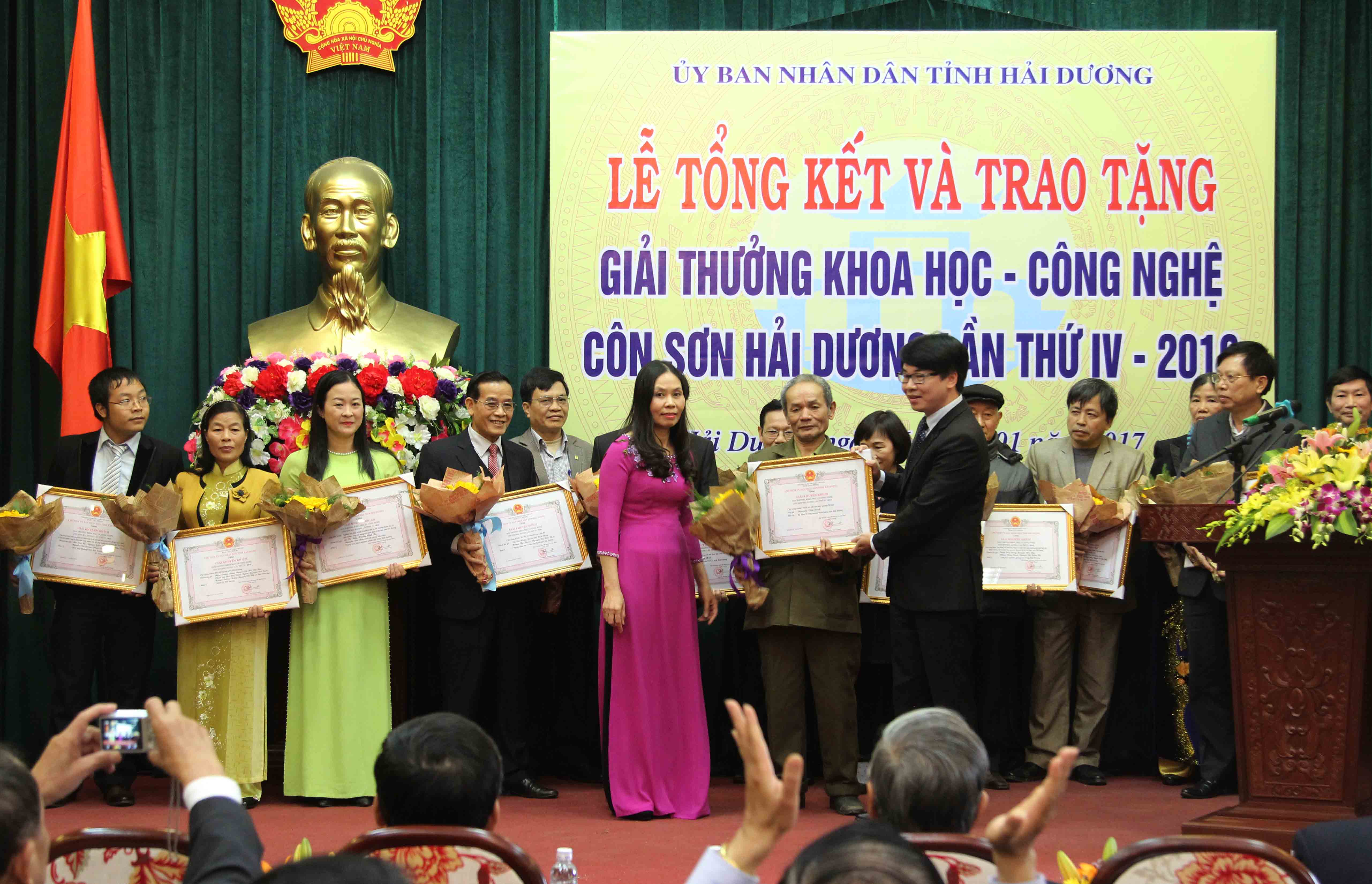 Hiệu quả từ máy lựa gọt bí ngô