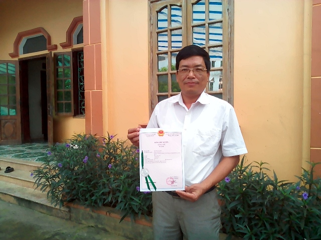 Người dân tộc Mông đầu tiên ở Sơn La được cấp "Bằng độc quyền sáng chế"