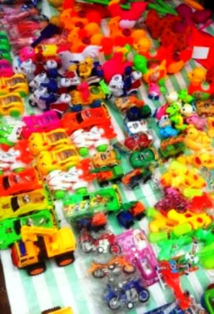 Đồ chơi Trung Quốc ‘ba không’ giá rẻ ‘phủ sóng’ vùng nông thôn