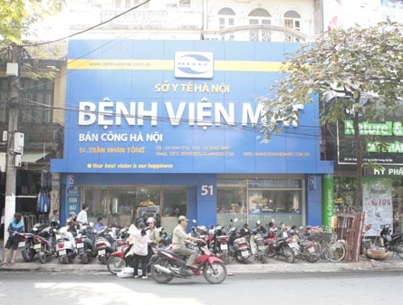 Bệnh viện mắt kỹ thuật cao Hà Nội bị phạt vì không đảm bảo điều kiện nhân lực