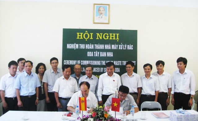 Khánh thành nhà máy chế biến phân hữu cơ từ rác thải sinh hoạt.